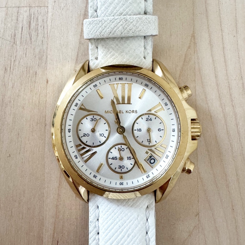 Michael Kors Bradshaw Chronograph Watch – Gold & White | 35mm - Picture 4 of 10